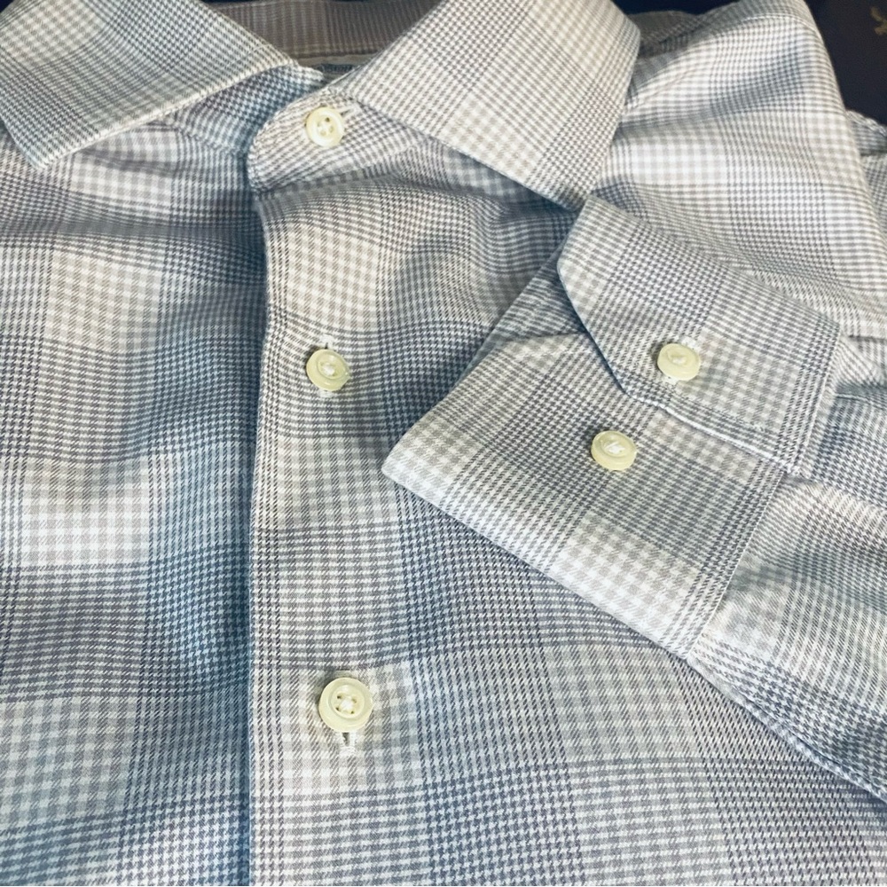 Brooks Brothers Regent button down shirt. So Soft! Gray/white